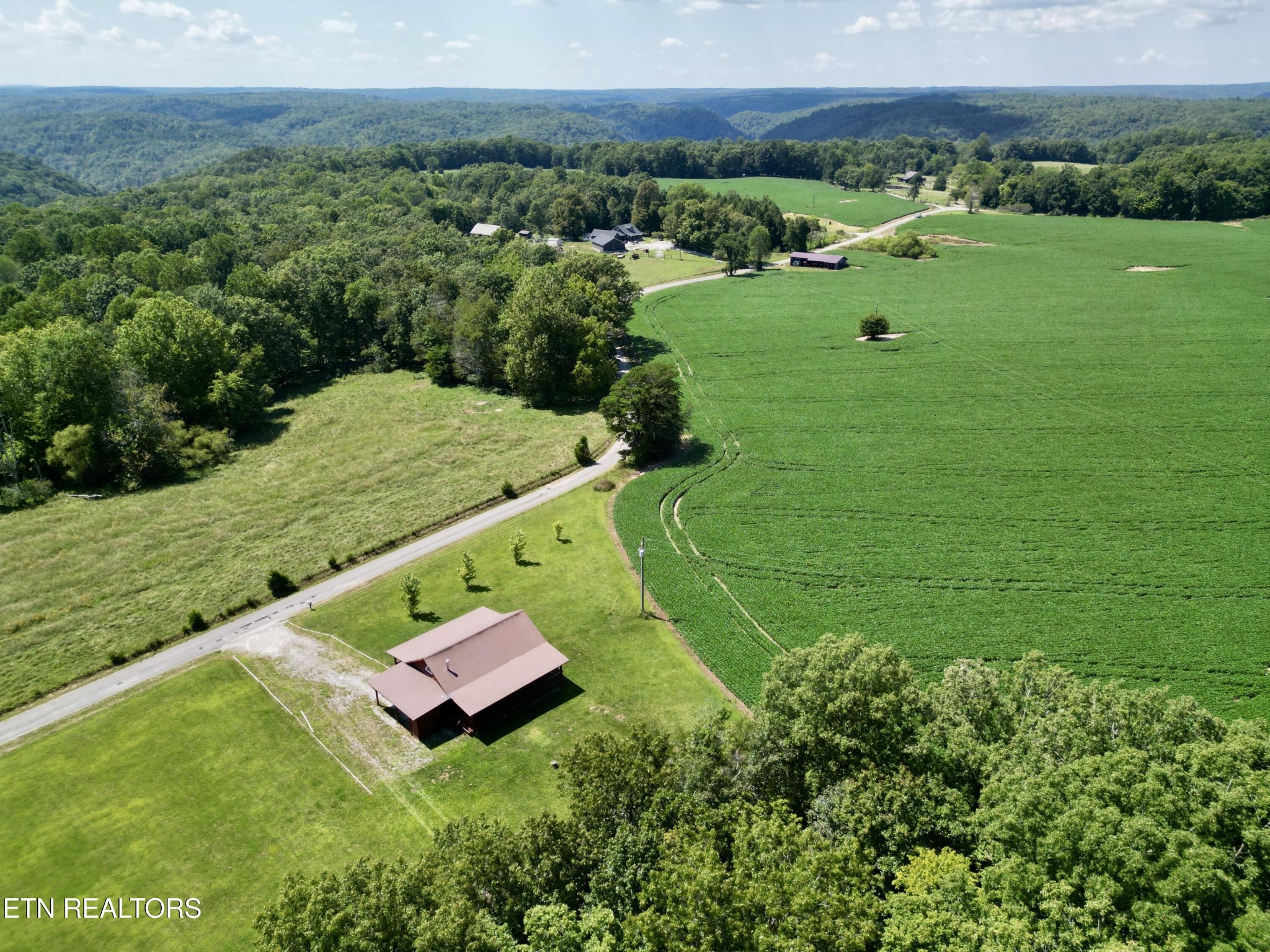 1336 Baldwin Gulf Road Clarkrange, TN 38553 - Photo 40 of 47 an aerial view of a house