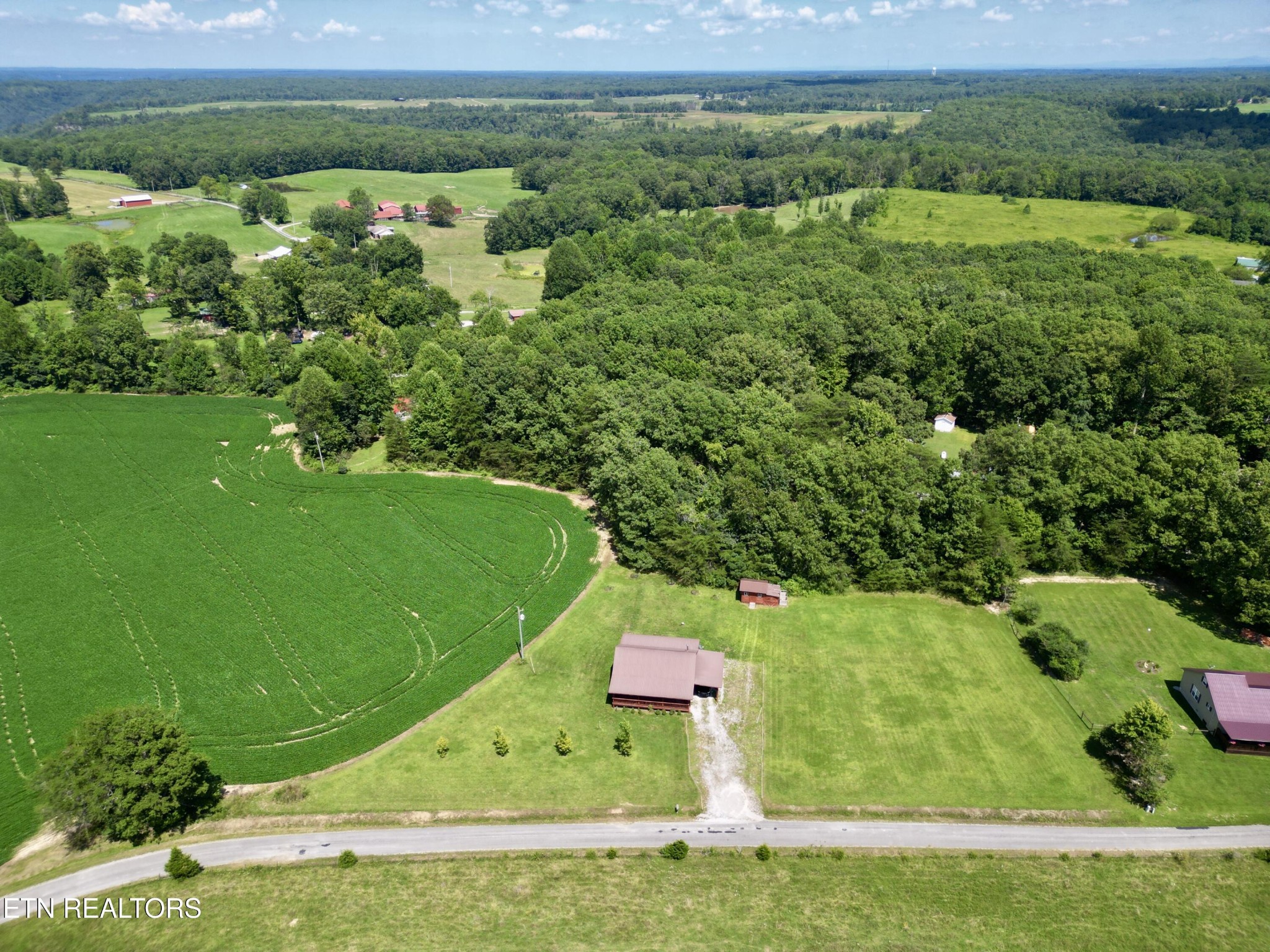 1336 Baldwin Gulf Road Clarkrange, TN 38553 - Photo 42 of 47 an aerial view of a house