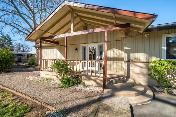 $379,000 | 3500 Pioneer Lane, Redding, CA 96001