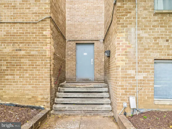 $155,000 | 1836 Metzerott Road, Unit 106, Hyattsville, MD 20783