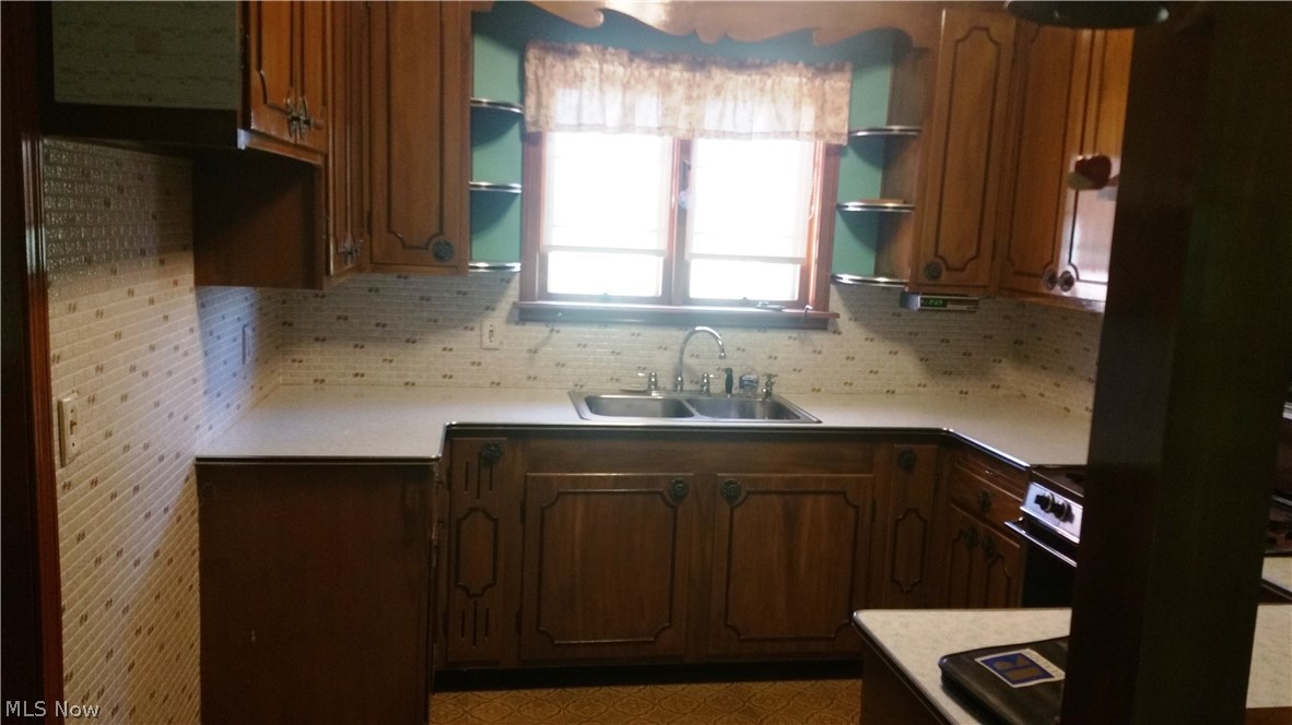 11058 West Ridge Road Elyria, OH 44035 - Photo 16 of 23 Gallery Image 16