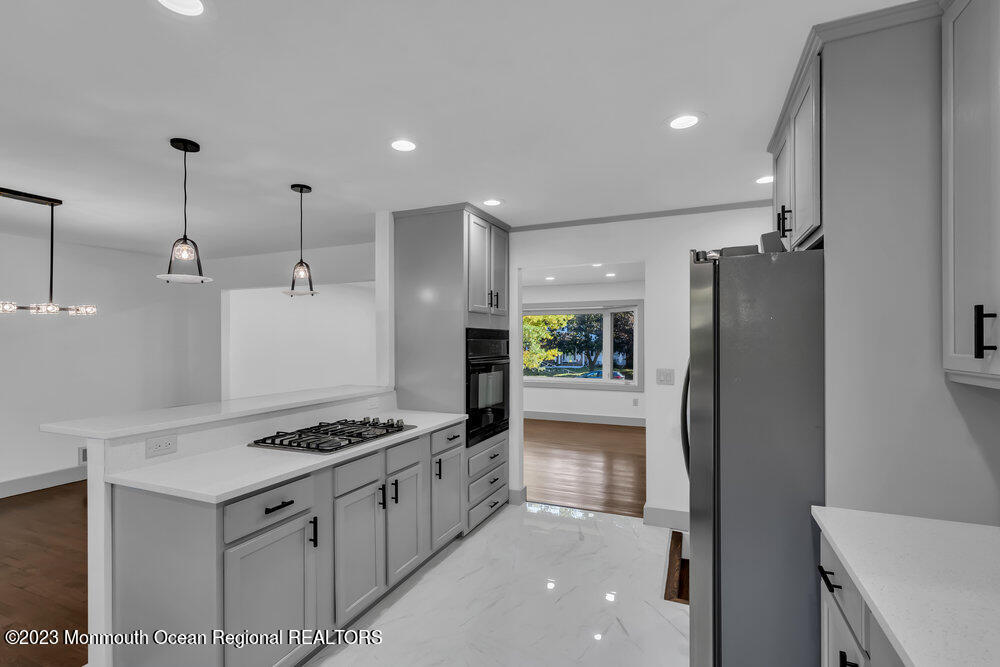 111 Sun Valley Road Toms River, NJ 08755 - Photo 17 of 51 026_bjc06686