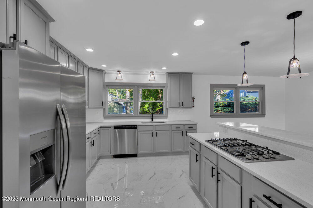 111 Sun Valley Road Toms River, NJ 08755 - Photo 19 of 51 028_bjc06696