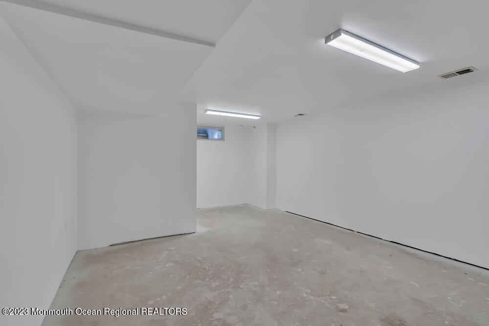 111 Sun Valley Road Toms River, NJ 08755 - Photo 46 of 51 a view of an empty room