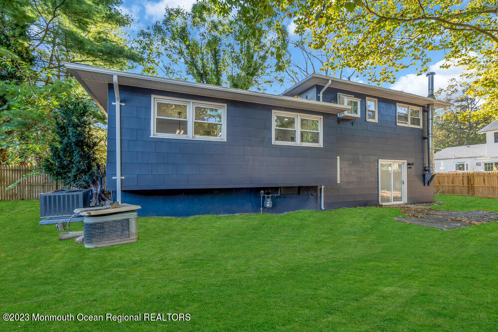 111 Sun Valley Road Toms River, NJ 08755 - Photo 49 of 51 065_bjc06581-1