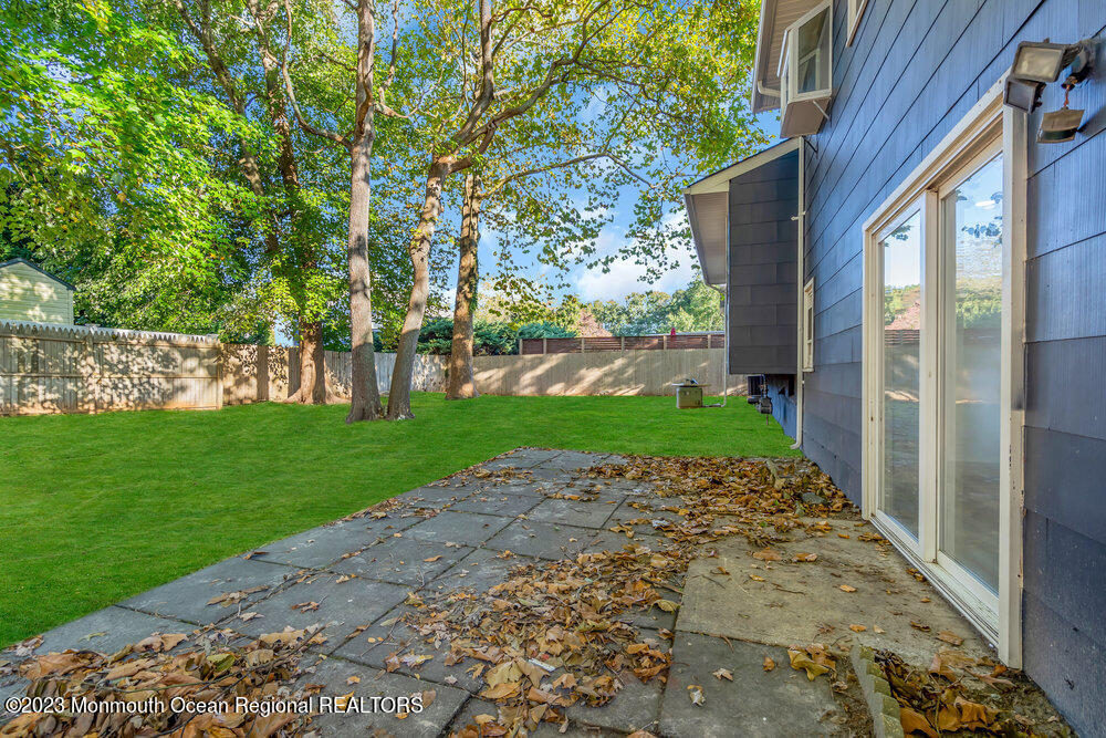 111 Sun Valley Road Toms River, NJ 08755 - Photo 50 of 51 062_bjc06596-1