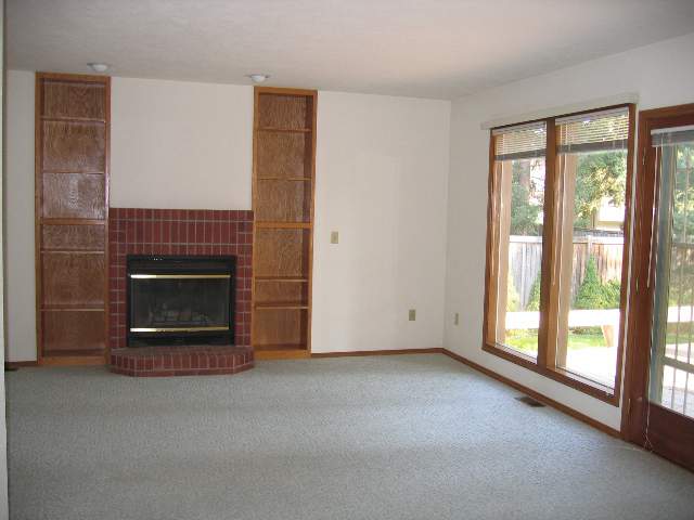 322 West Center Street Spokane, WA 99208 - Photo 4 of 9 Gallery Image 4