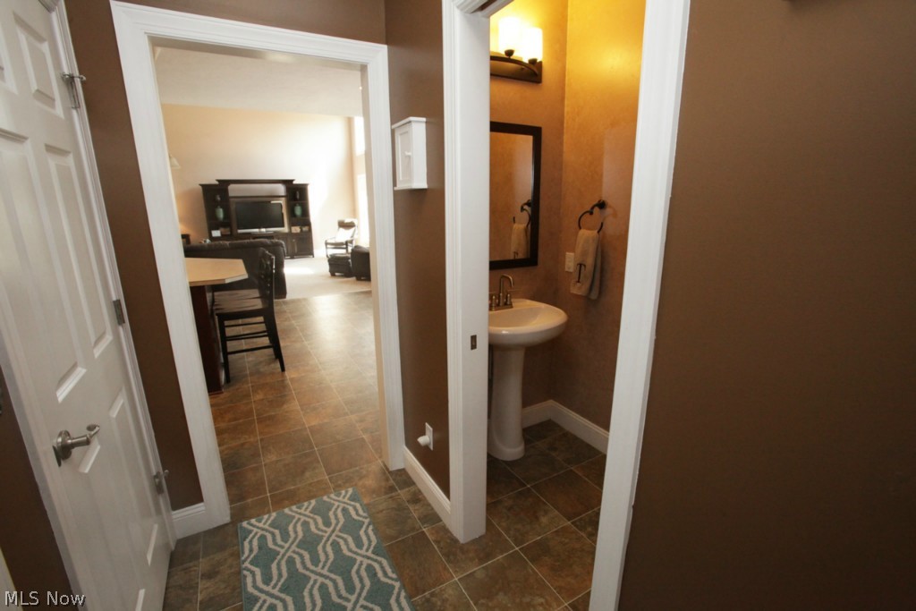 7033 Boneta Road Medina, OH 44256 - Photo 12 of 24 Gallery Image 12
