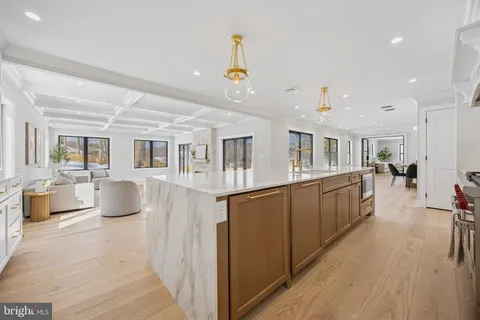 $2,585,000 | 2577 Wayland Road, Berwyn, PA 19312