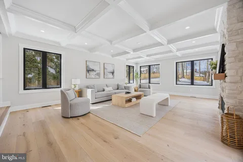 $2,585,000 | 2577 Wayland Road, Berwyn, PA 19312