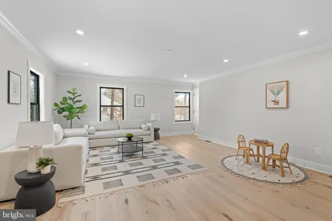 $2,585,000 | 2577 Wayland Road, Berwyn, PA 19312