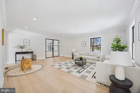 $2,585,000 | 2577 Wayland Road, Berwyn, PA 19312