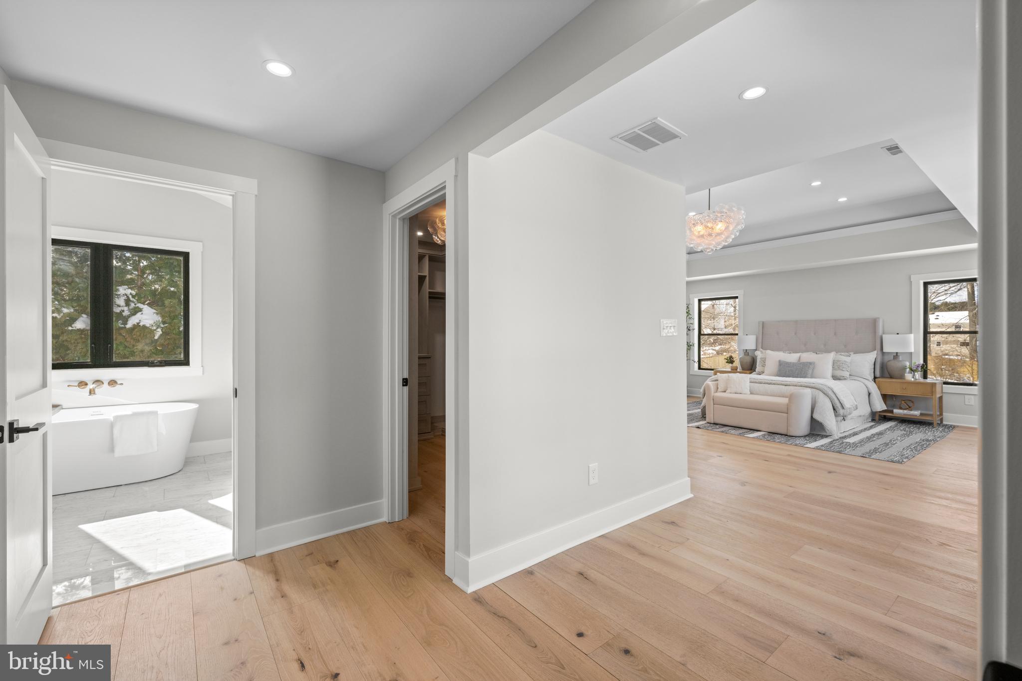 2577 Wayland Road Berwyn, PA 19312 - Photo 52 of 79 Primary Suite