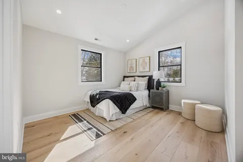 $2,585,000 | 2577 Wayland Road, Berwyn, PA 19312