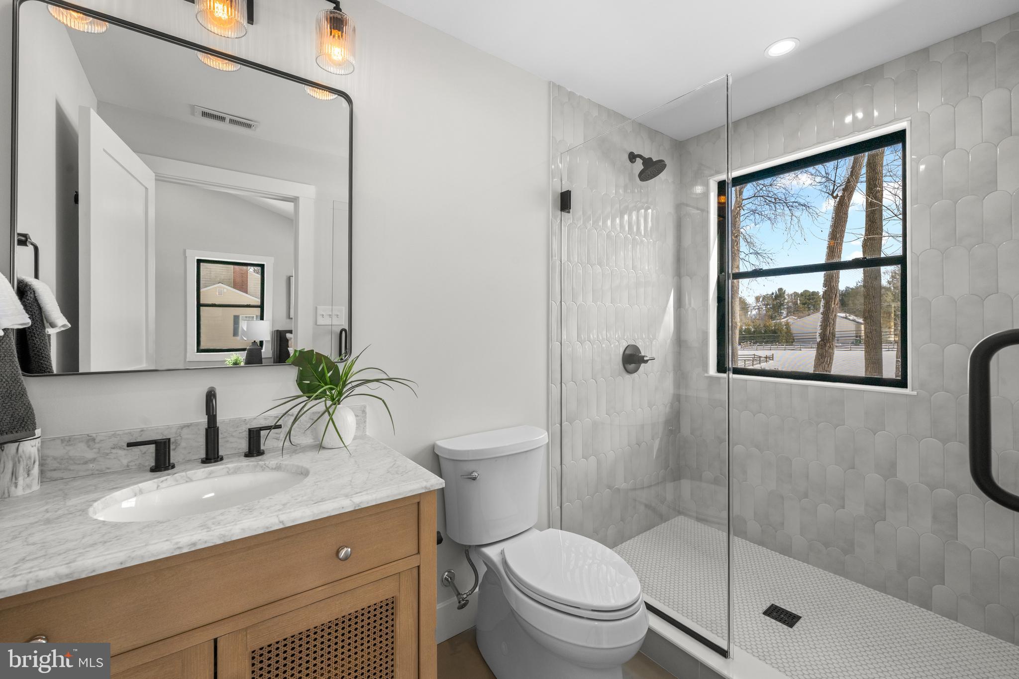 2577 Wayland Road Berwyn, PA 19312 - Photo 65 of 79 Ensuite to Bedroom #2