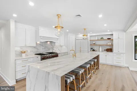 $2,585,000 | 2577 Wayland Road, Berwyn, PA 19312