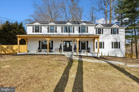$2,585,000 | 2577 Wayland Road, Berwyn, PA 19312