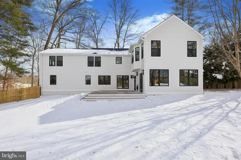 $2,585,000 | 2577 Wayland Road, Berwyn, PA 19312