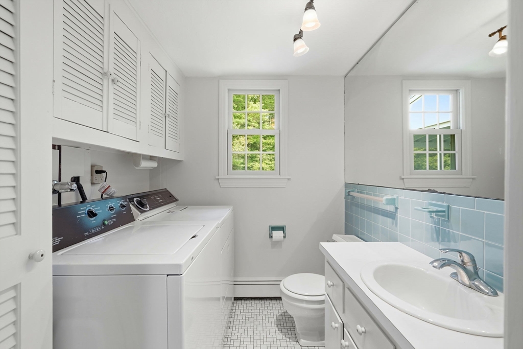 297 Holly Road Marshfield, MA 02050 - Photo 11 of 34