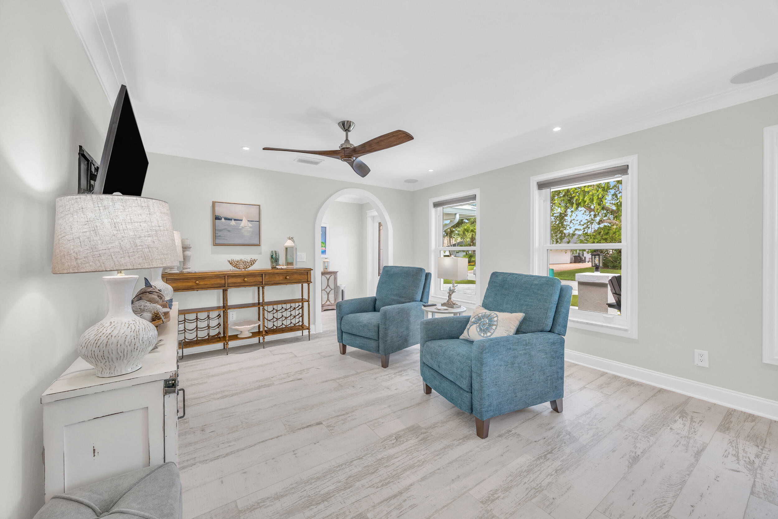 11 Southeast Splitrail Circle Jupiter, FL 33469 - Photo 10 of 48 18_8p3a6351