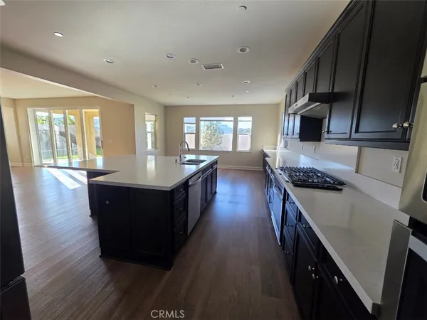 $3,990 | 33217 Kilroy Road, Temecula, CA 92592
