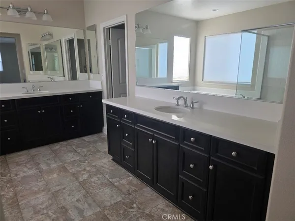 $3,990 | 33217 Kilroy Road, Temecula, CA 92592