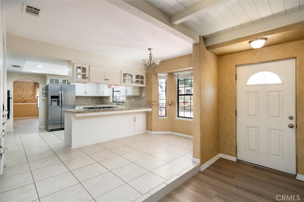 34150 Stowe Road Winchester, CA 92545 - Photo 12 of 80 Kitchen and Nook. Door to patio