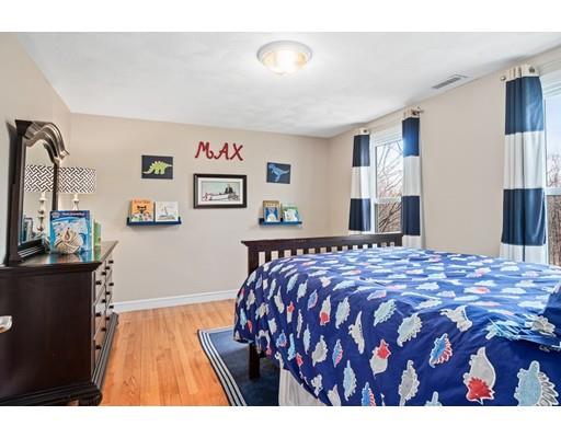 540 Sharpners Pond Road North Andover, MA 01845 - Photo 21 of 30 Gallery Image 21