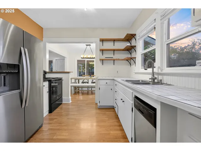 $359,000 | 574 West 13th Avenue, Eugene, OR 97401