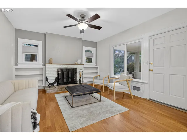 $359,000 | 574 West 13th Avenue, Eugene, OR 97401