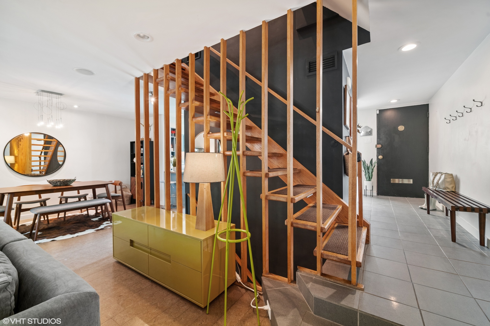 400 West Surf Street, Unit 1 Chicago, IL 60657 - Photo 10 of 30