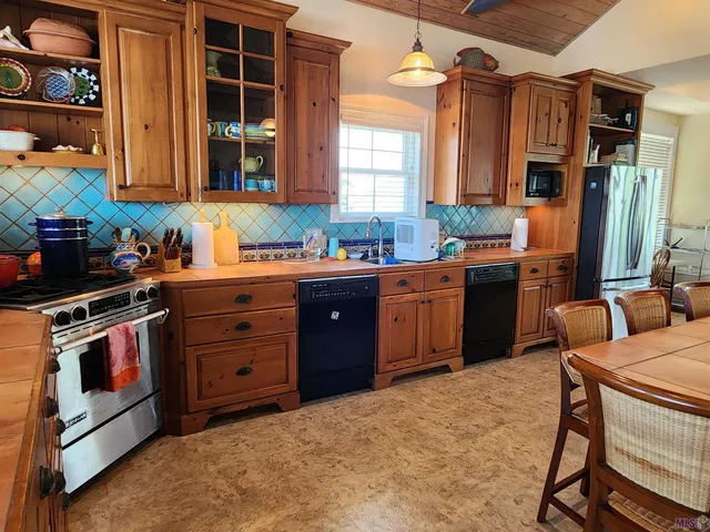 $799,000 | 413 Admiral Craik Drive, Unit R4, Grand Isle, LA 70358