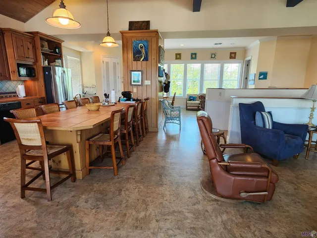 $799,000 | 413 Admiral Craik Drive, Unit R4, Grand Isle, LA 70358