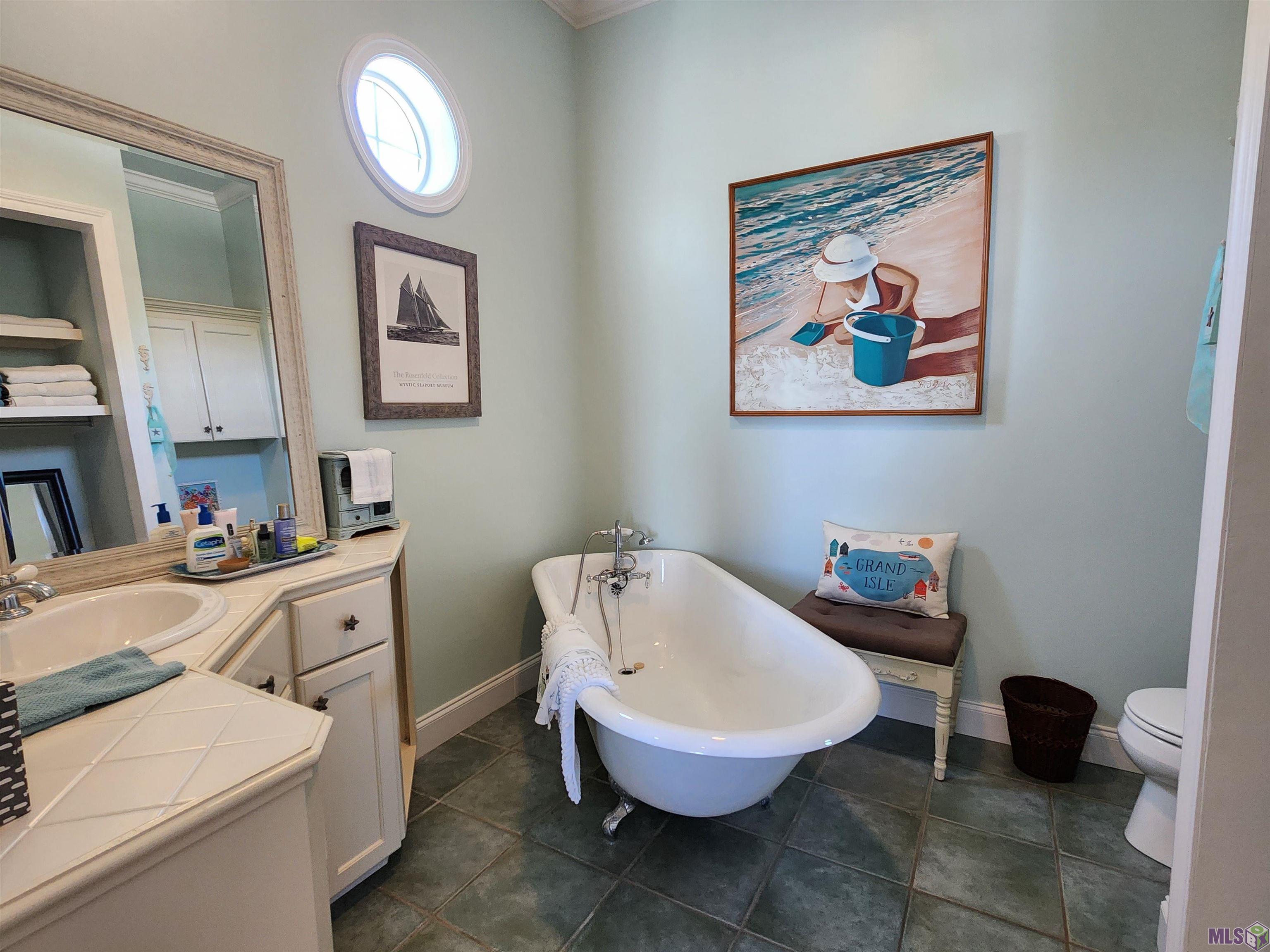 413 Admiral Craik Drive, Unit R4 Grand Isle, LA 70358 - Photo 29 of 43