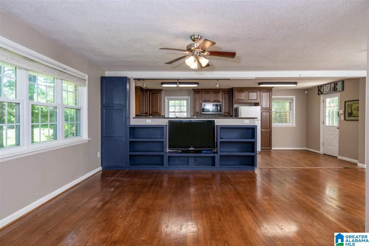 324 Cherokee Street Mount Olive, AL 35117 - Photo 2 of 43