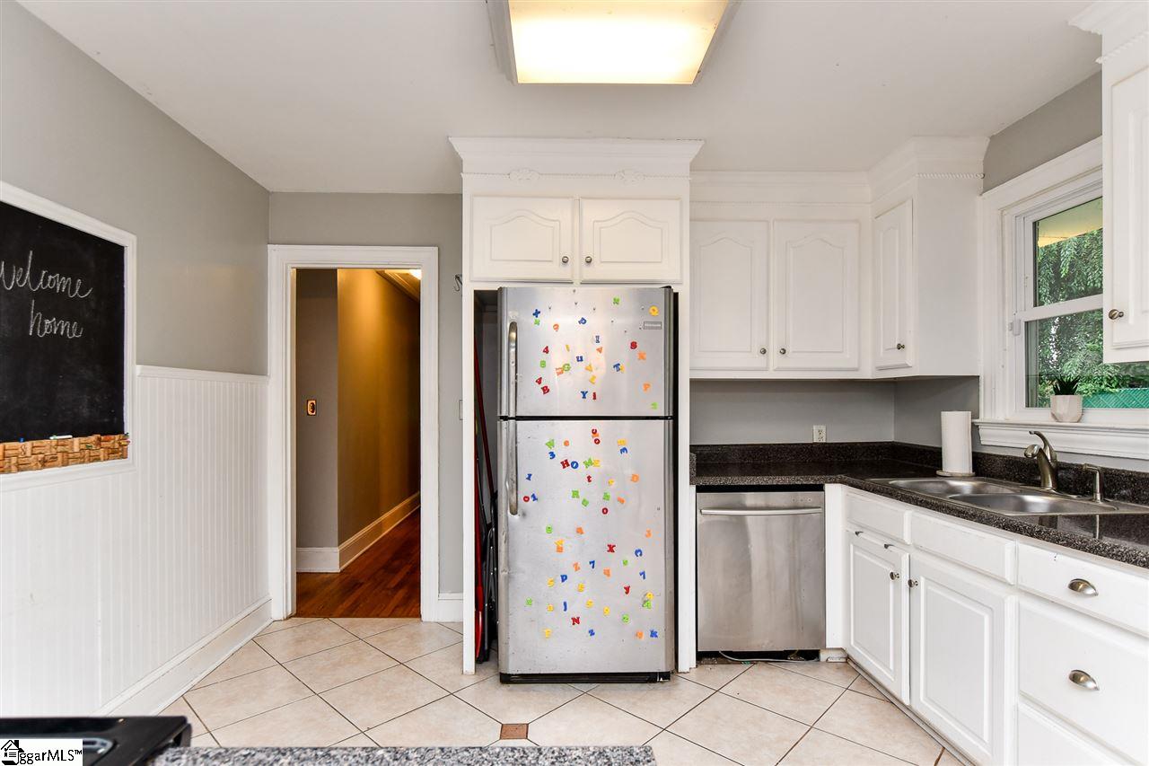 1013 Rutherford Road Greenville, SC 29609 - Photo 12 of 23 Gallery Image 12