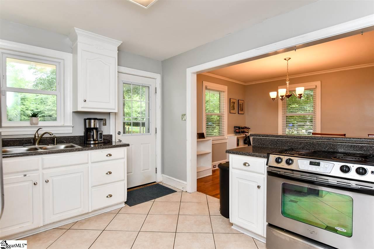 1013 Rutherford Road Greenville, SC 29609 - Photo 14 of 23 Gallery Image 14