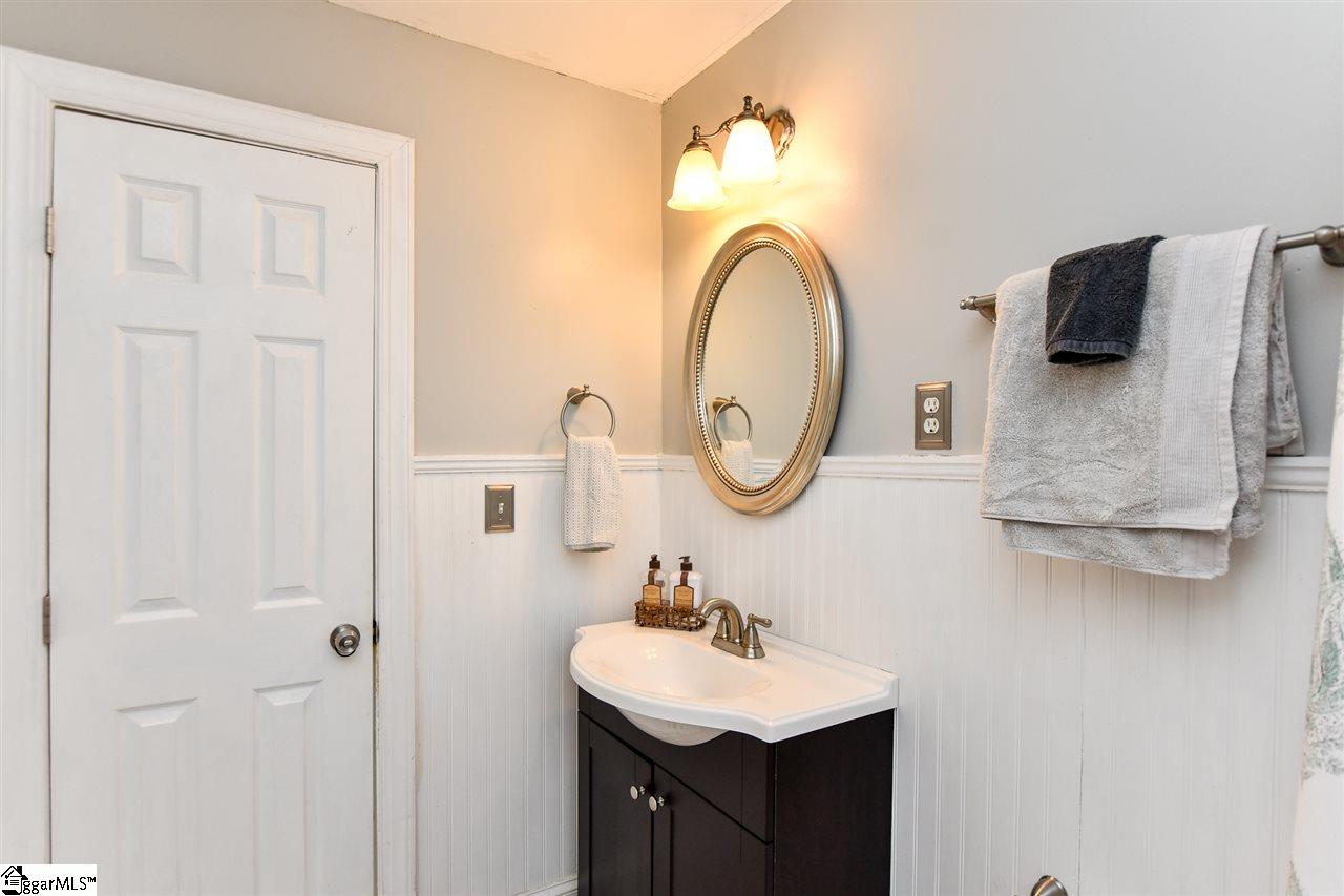 1013 Rutherford Road Greenville, SC 29609 - Photo 17 of 23 Gallery Image 17