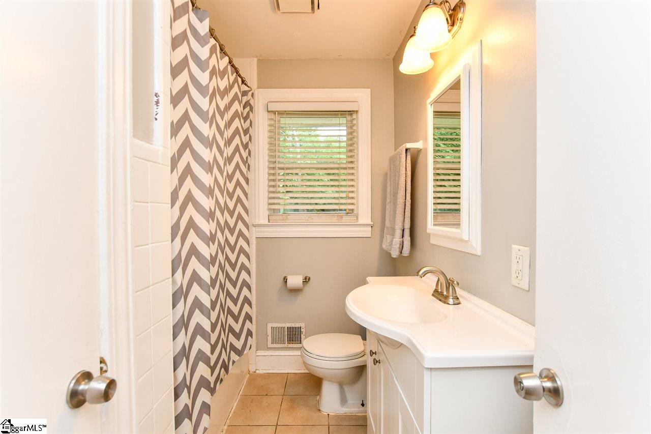 1013 Rutherford Road Greenville, SC 29609 - Photo 19 of 23 Gallery Image 19