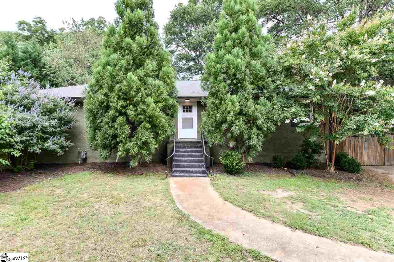 1013 Rutherford Road Greenville, SC 29609 - Photo 5 of 23 Gallery Image 5