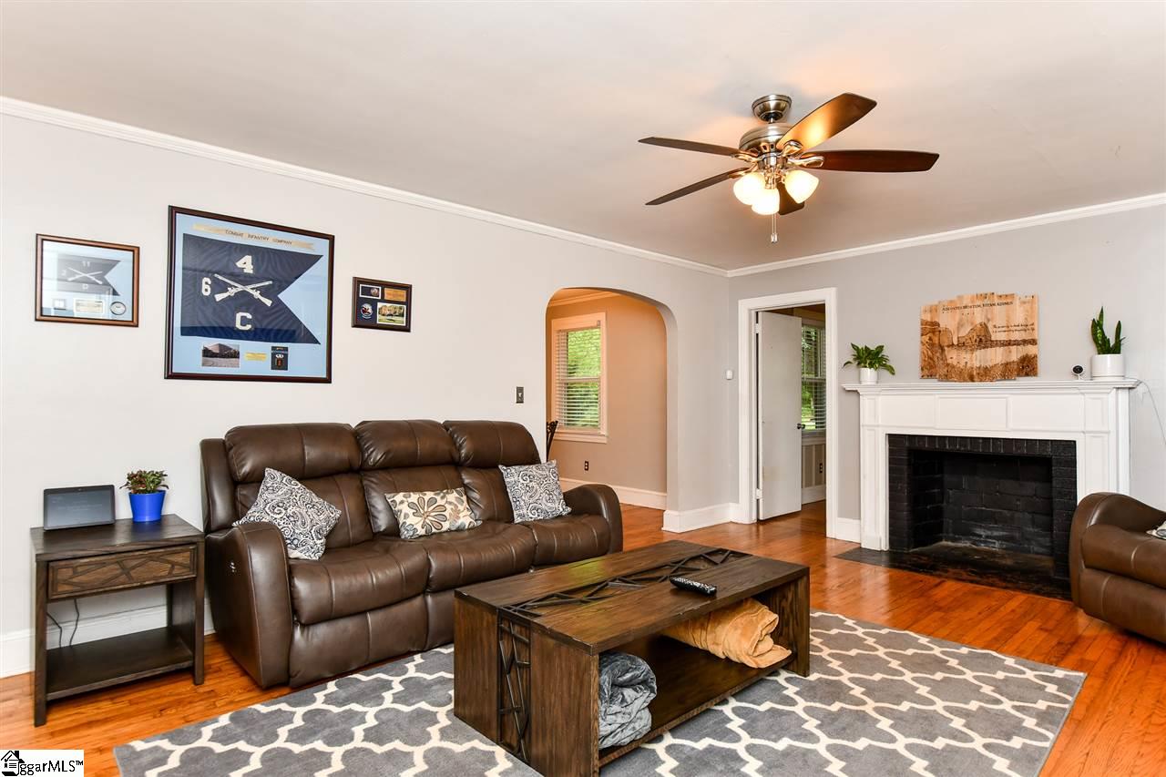 1013 Rutherford Road Greenville, SC 29609 - Photo 6 of 23 Gallery Image 6
