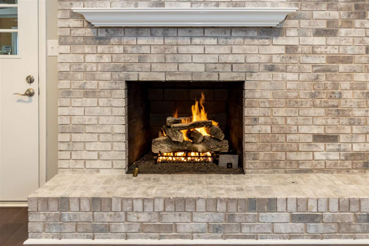 720 Dartmouth Road Raleigh, NC 27609 - Photo 13 of 25 Family Room