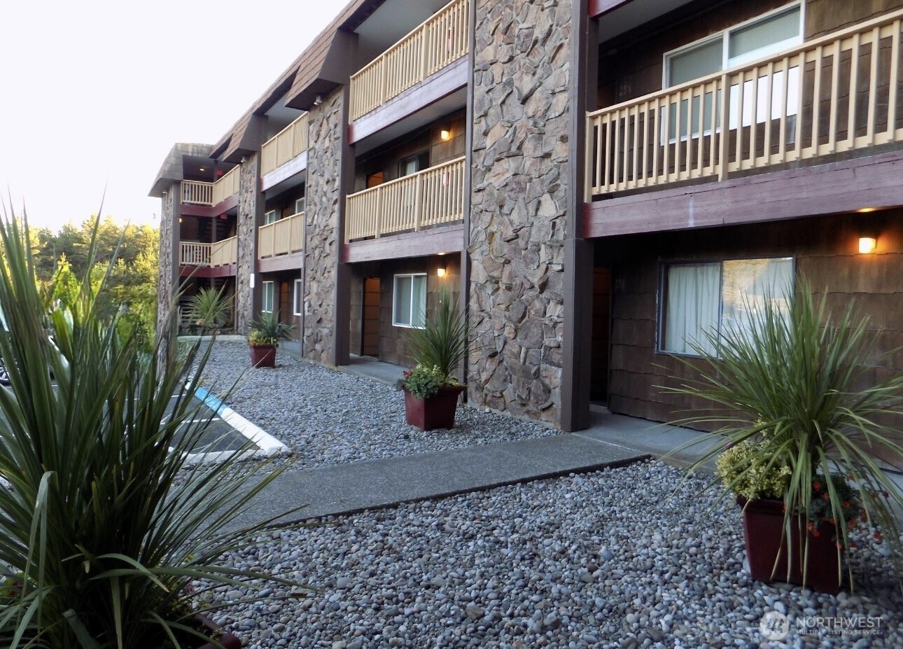 304 14th Street Northwest, Unit 108 Long Beach, WA 98631 - Photo 18 of 18