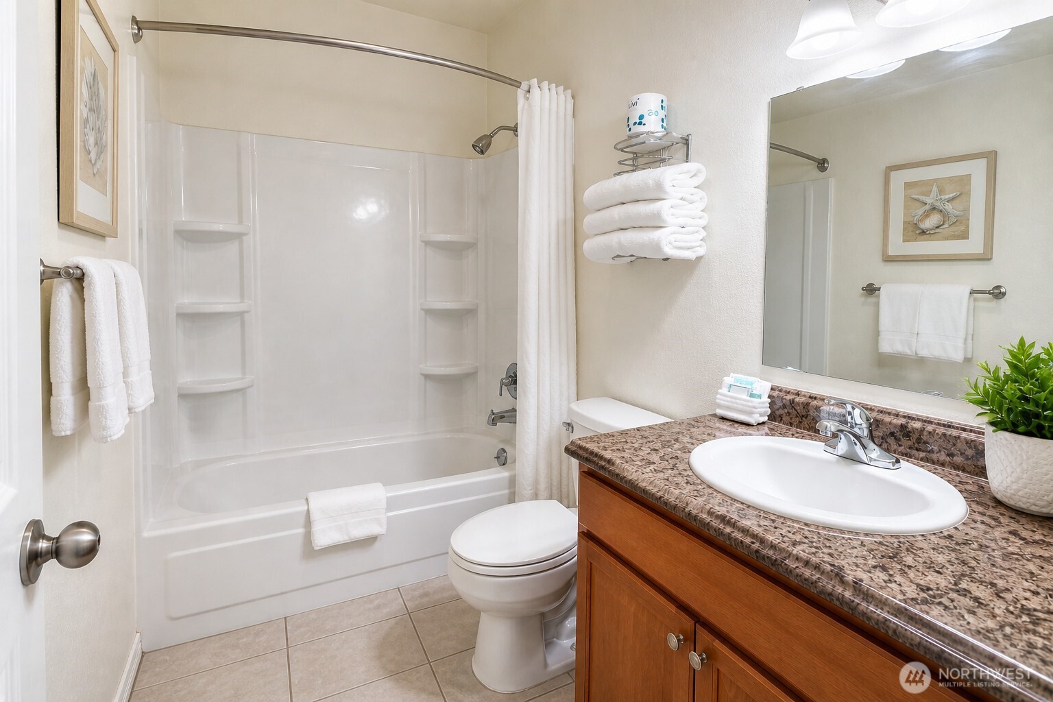 304 14th Street Northwest, Unit 108 Long Beach, WA 98631 - Photo 8 of 18