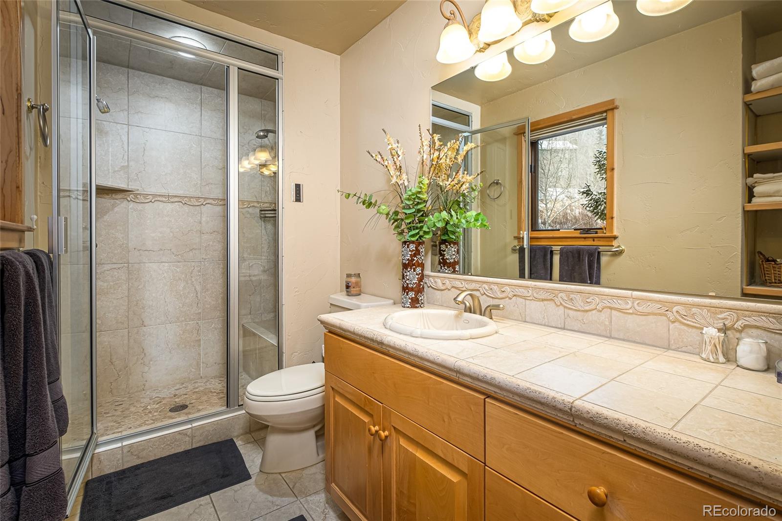 2533 Longthong Road Steamboat Springs, CO 80487 - Photo 10 of 17 Master bathroom