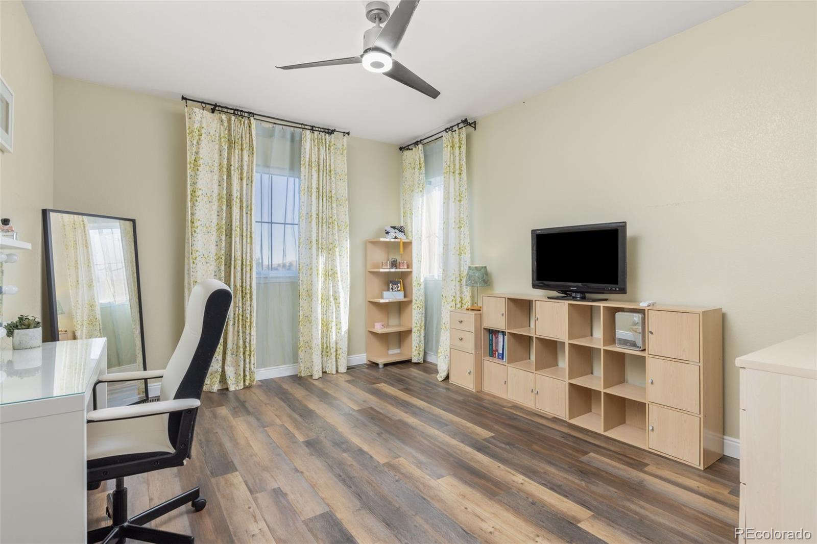 10899 Bobcat Terrace Lone Tree, CO 80124 - Photo 25 of 48