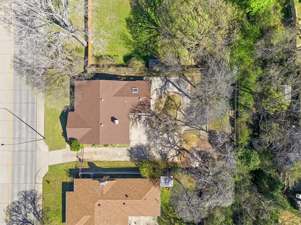 1503 North Fielder Road Arlington, TX 76012 - Photo 38 of 40 an aerial view of a house with a yard