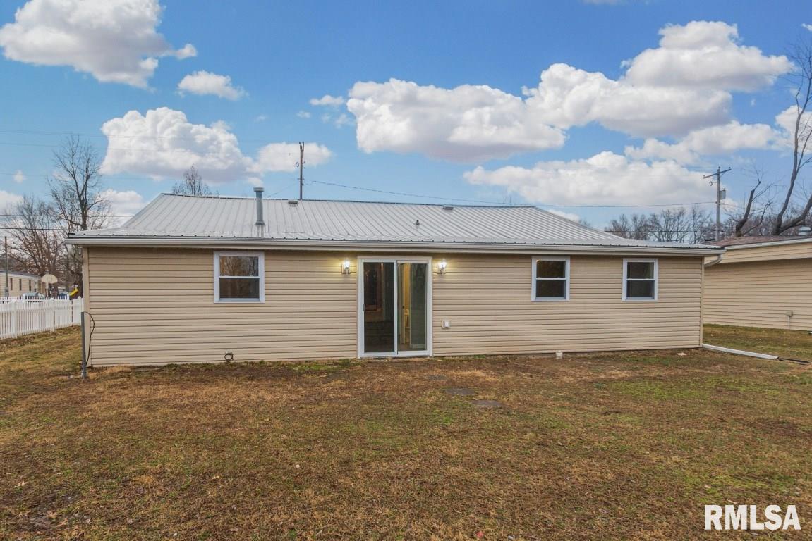 701 Airport Road Mount Vernon, IL 62864 - Photo 6 of 26 Gallery Image 6
