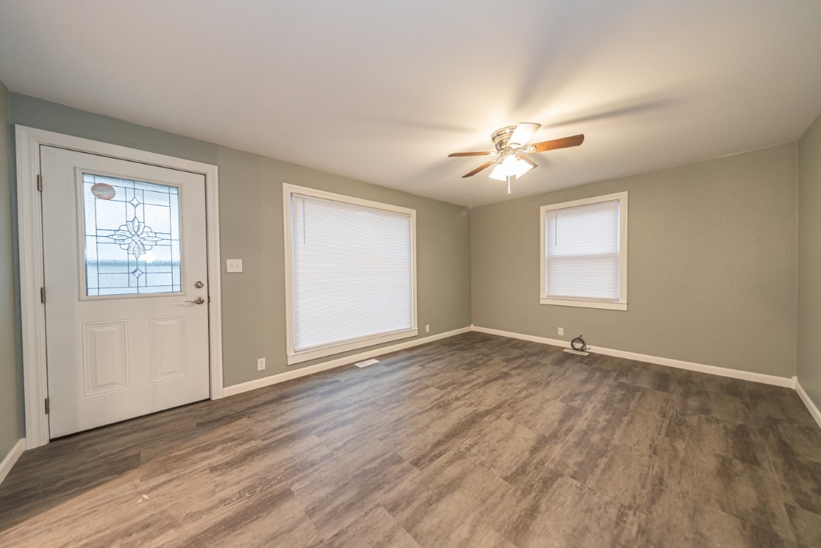 701 Airport Road Mount Vernon, IL 62864 - Photo 8 of 26 Gallery Image 8