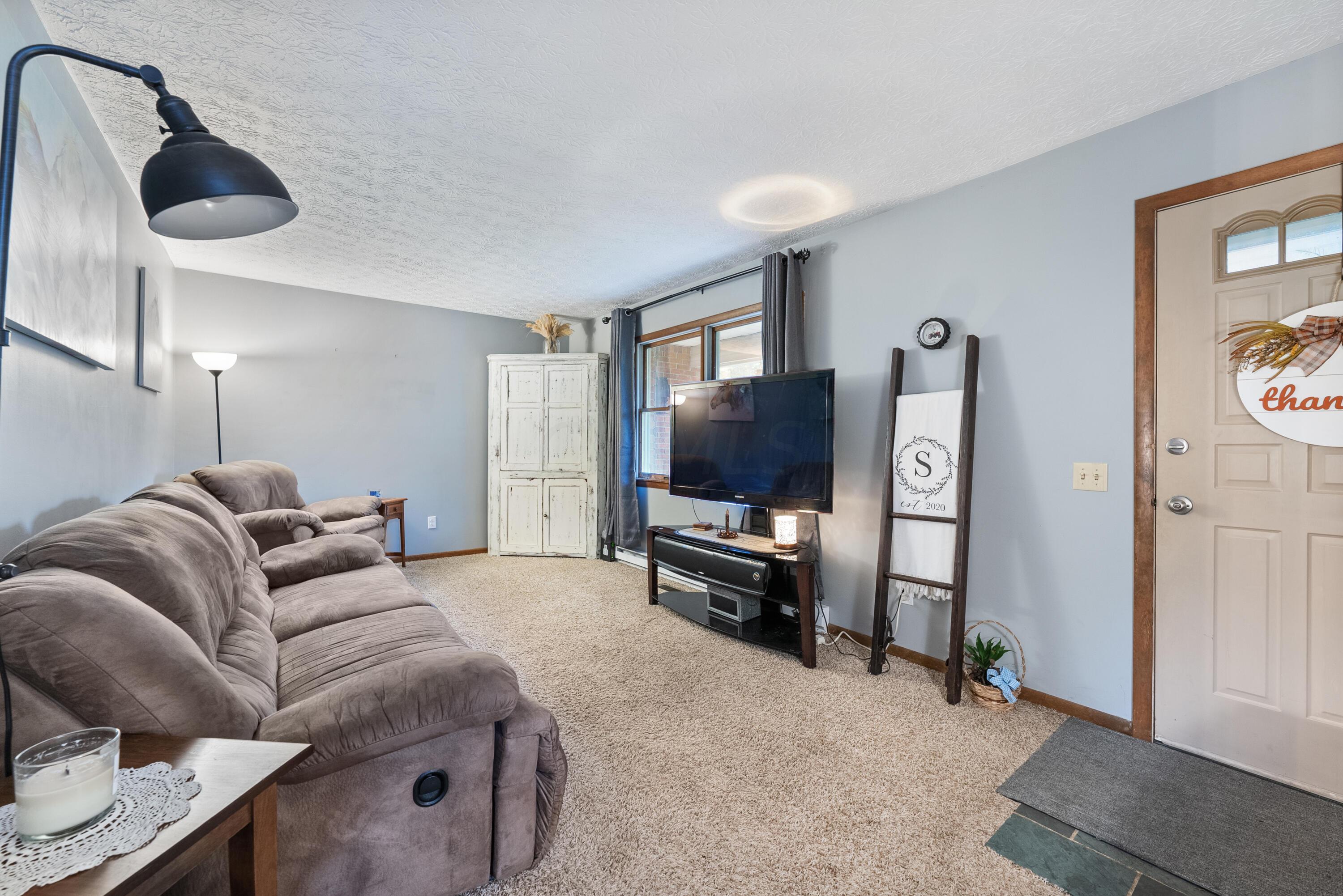 6489 Perry Road Centerburg, OH 43011 - Photo 7 of 31 DSC08539